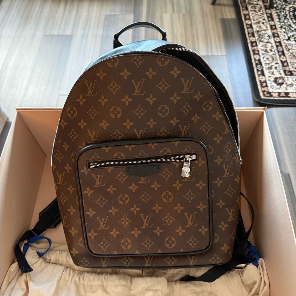Louis Vuitton Josh backpack